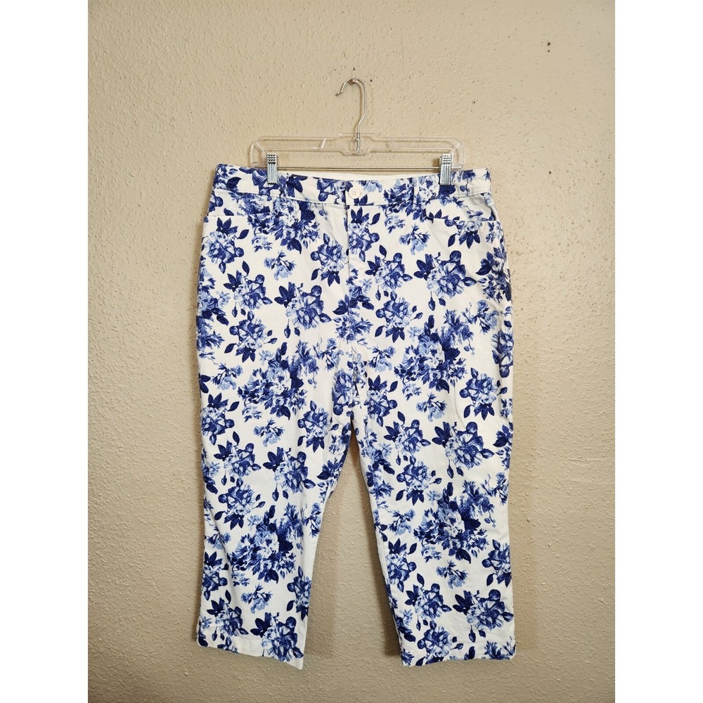 Croft & Barrow Womens 16 Blue Floral Classic Fit Capri Stretch Cotton Pants